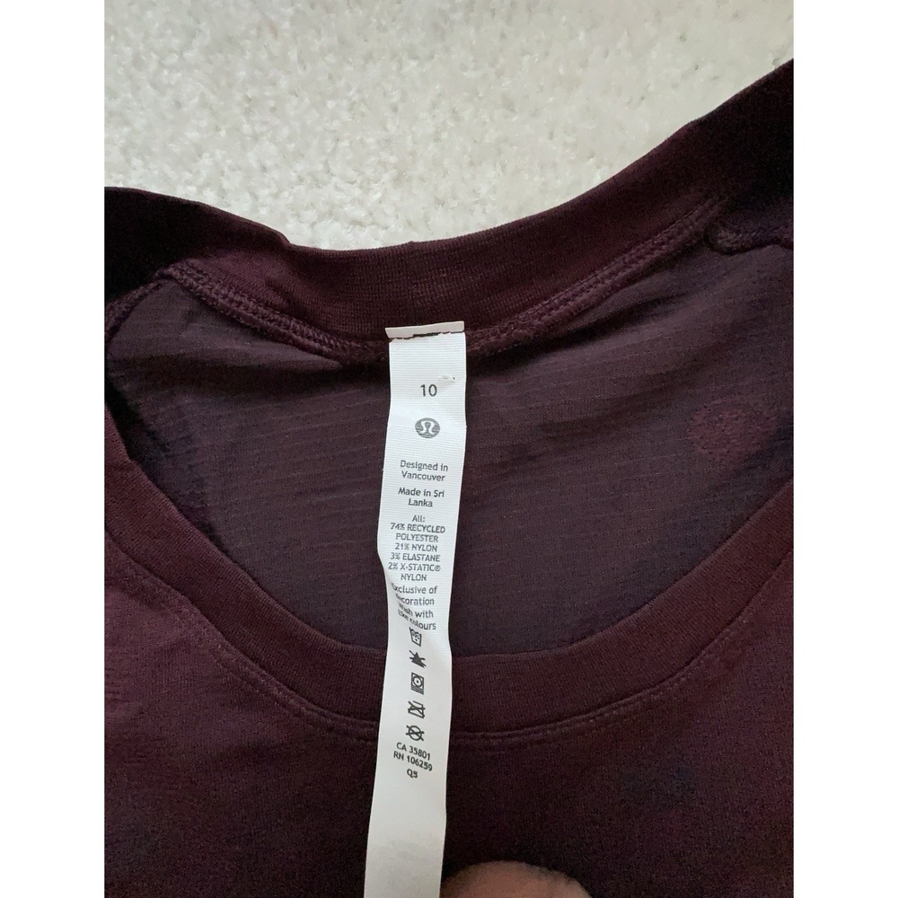RARE - NWT Lululemon Swiftly Tech Long Sleeve 2.0 Shirt Logo Printed 10 - Picture 2 of 6
